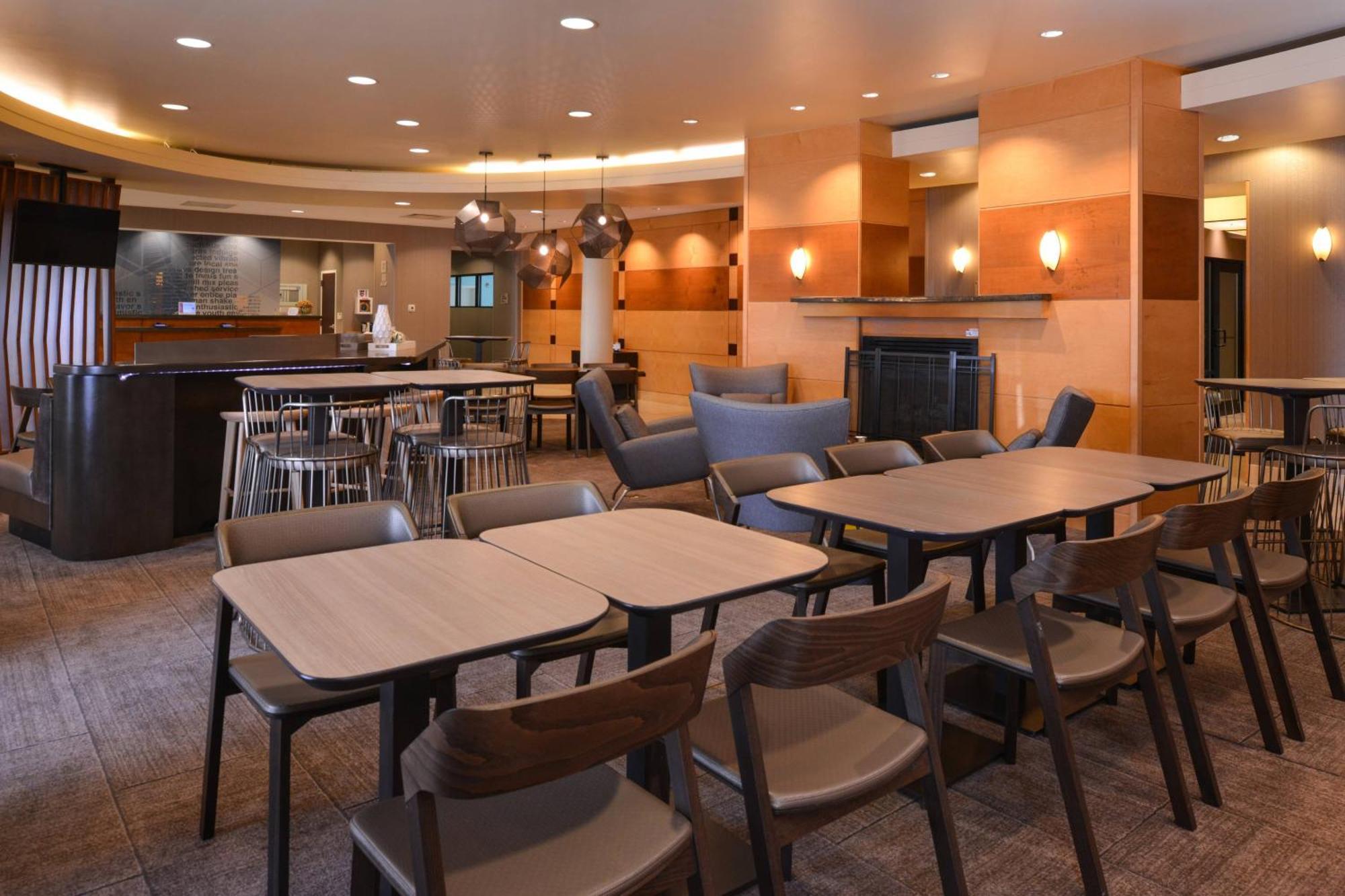 Springhill Suites Pittsburgh Mills Tarentum Eksteriør billede