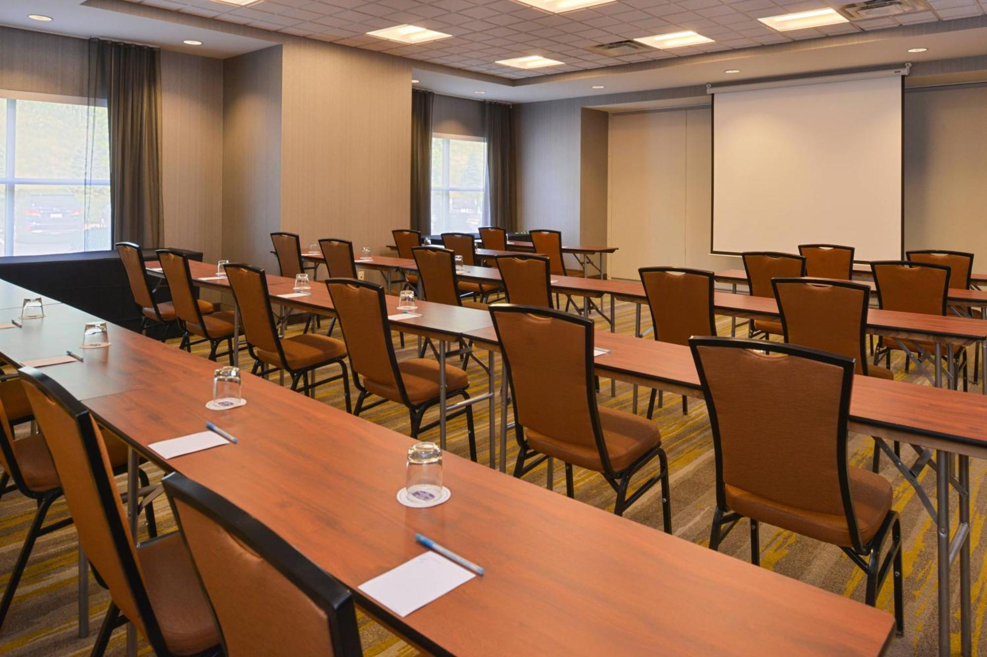 Springhill Suites Pittsburgh Mills Tarentum Eksteriør billede